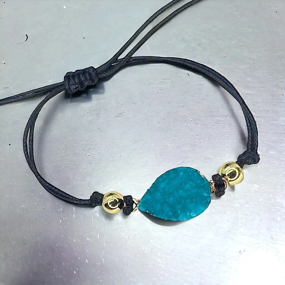 Chic NWOT Black Leather Adjustable Bracelet with Dazzling Gold & Turquoise Charm